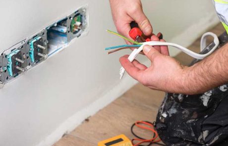 habbibler-elektrikci-priz-tamiri-degisimi